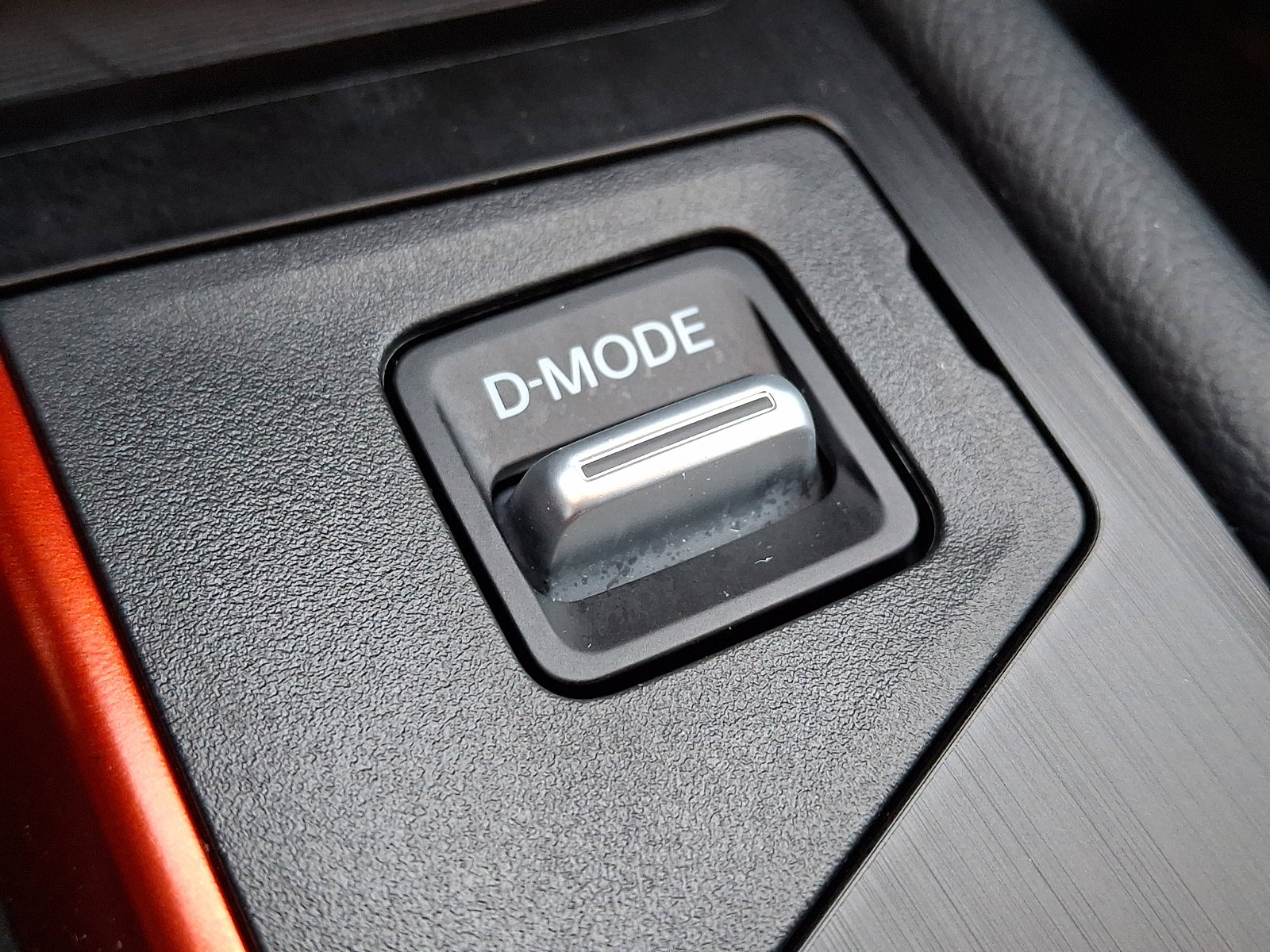 Certified 2025 Nissan Kicks SR image 26