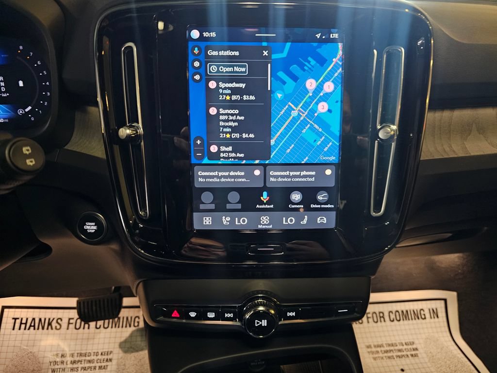 Certified 2024 Volvo XC40 B5 Plus w/ Protection Package Premier AWD/4WD image 22
