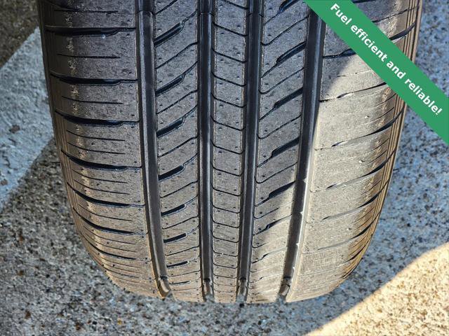 Certified 2023 Jeep Renegade Latitude image 11