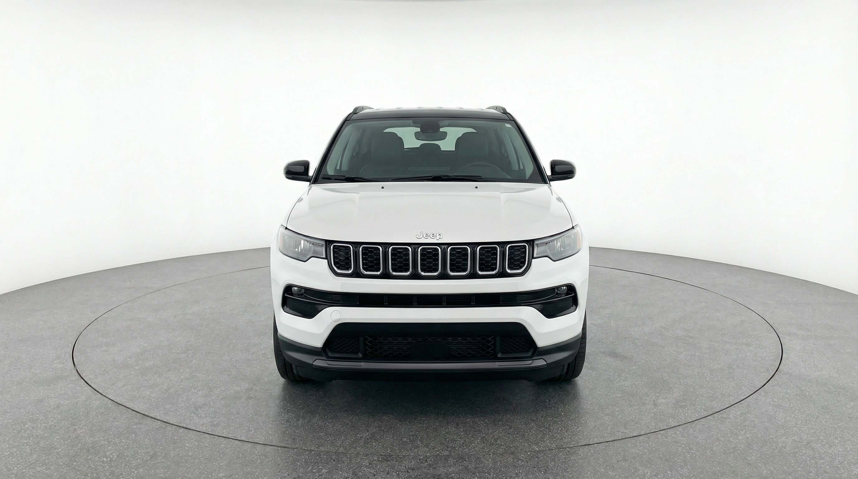 Used 2025 Jeep Compass Limited AWD/4WD image 2