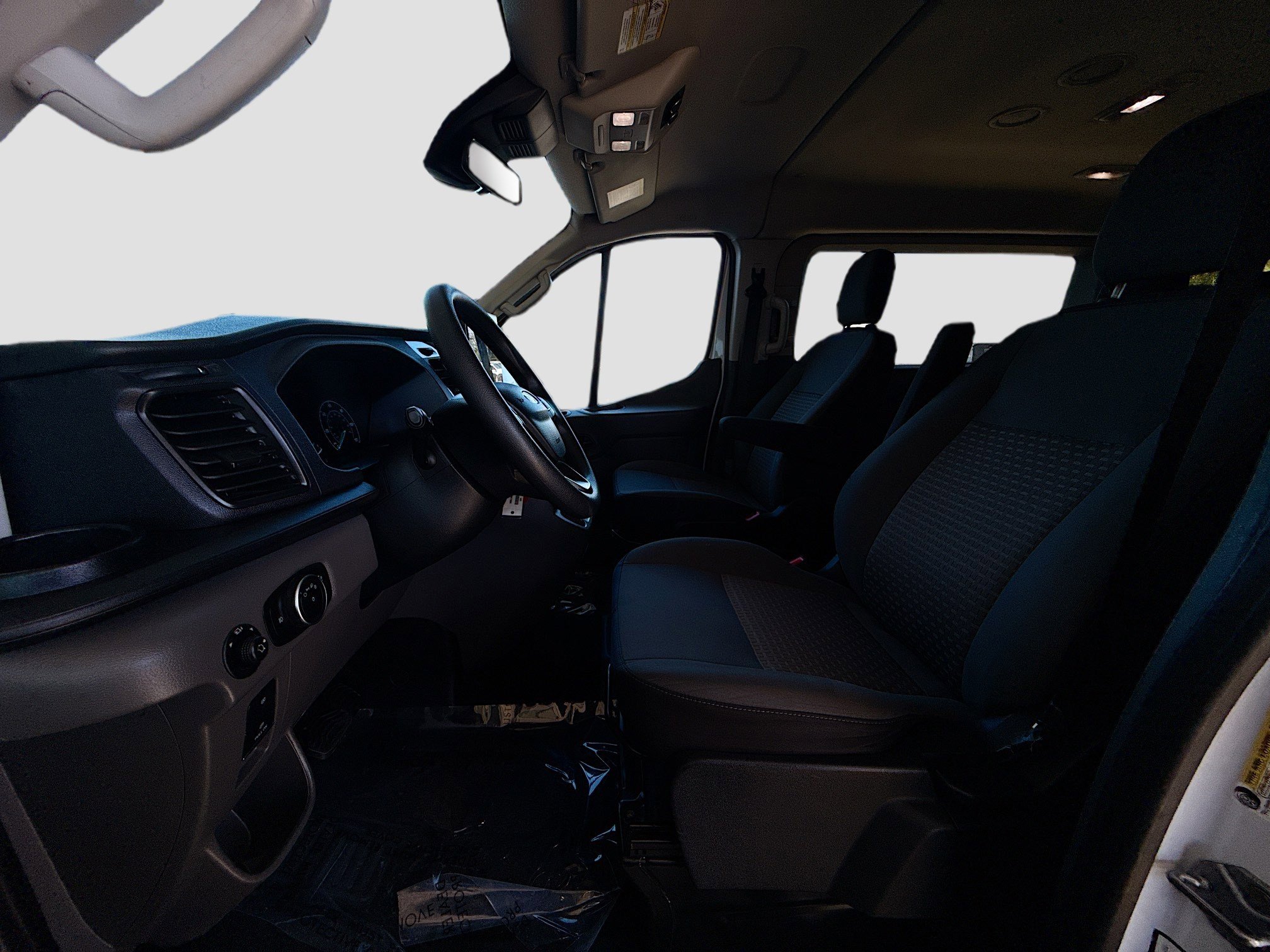 Used 2023 Ford Transit 350 XLT image 21