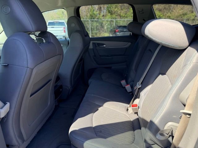 Used 2015 Chevrolet Traverse LT w/ Style and Technology Package image 22