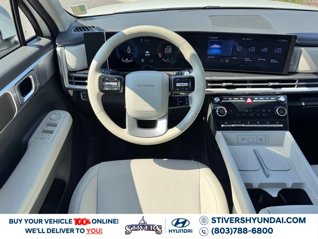 Used 2024 Hyundai Santa Fe SEL FWD image 2
