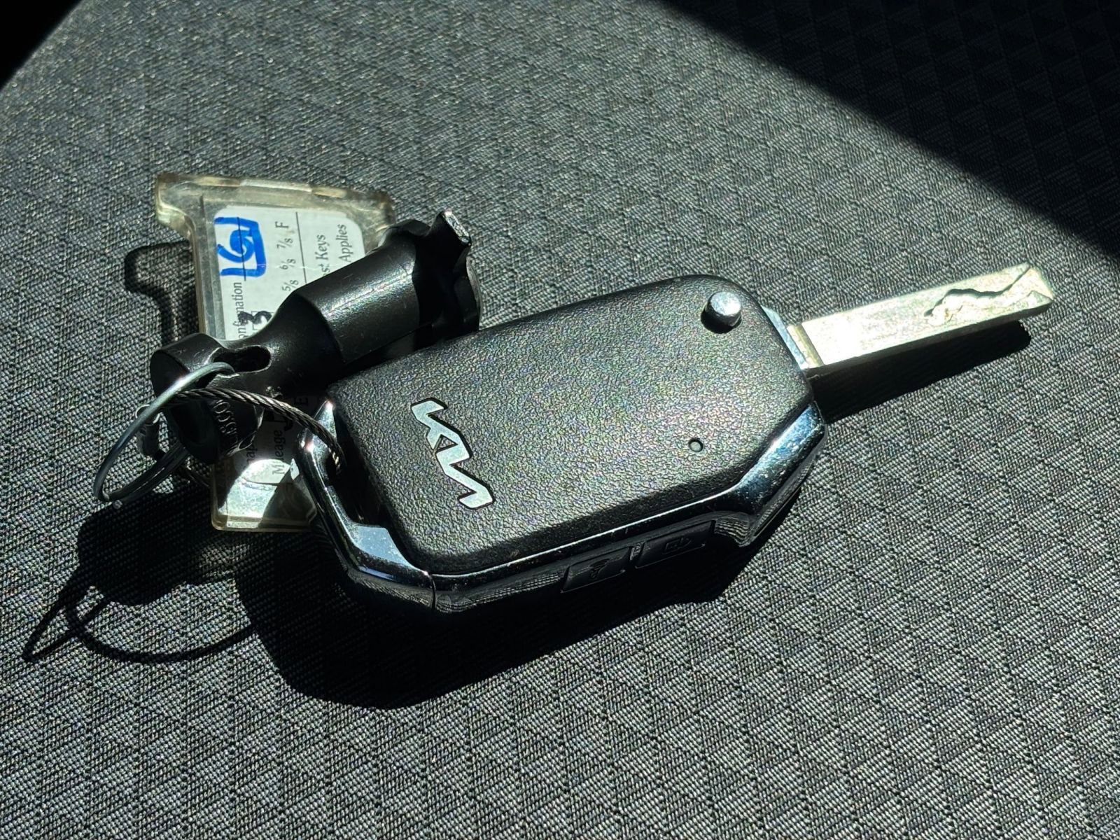 Used 2025 Kia Soul LX w/ LX Technology Package FWD image 21