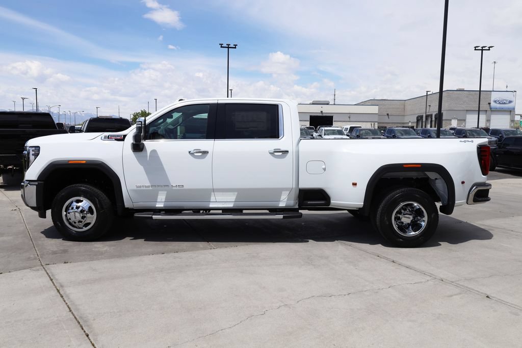 New 2026 GMC Sierra 3500 SLT w/ SLT Convenience Package AWD/4WD image 3