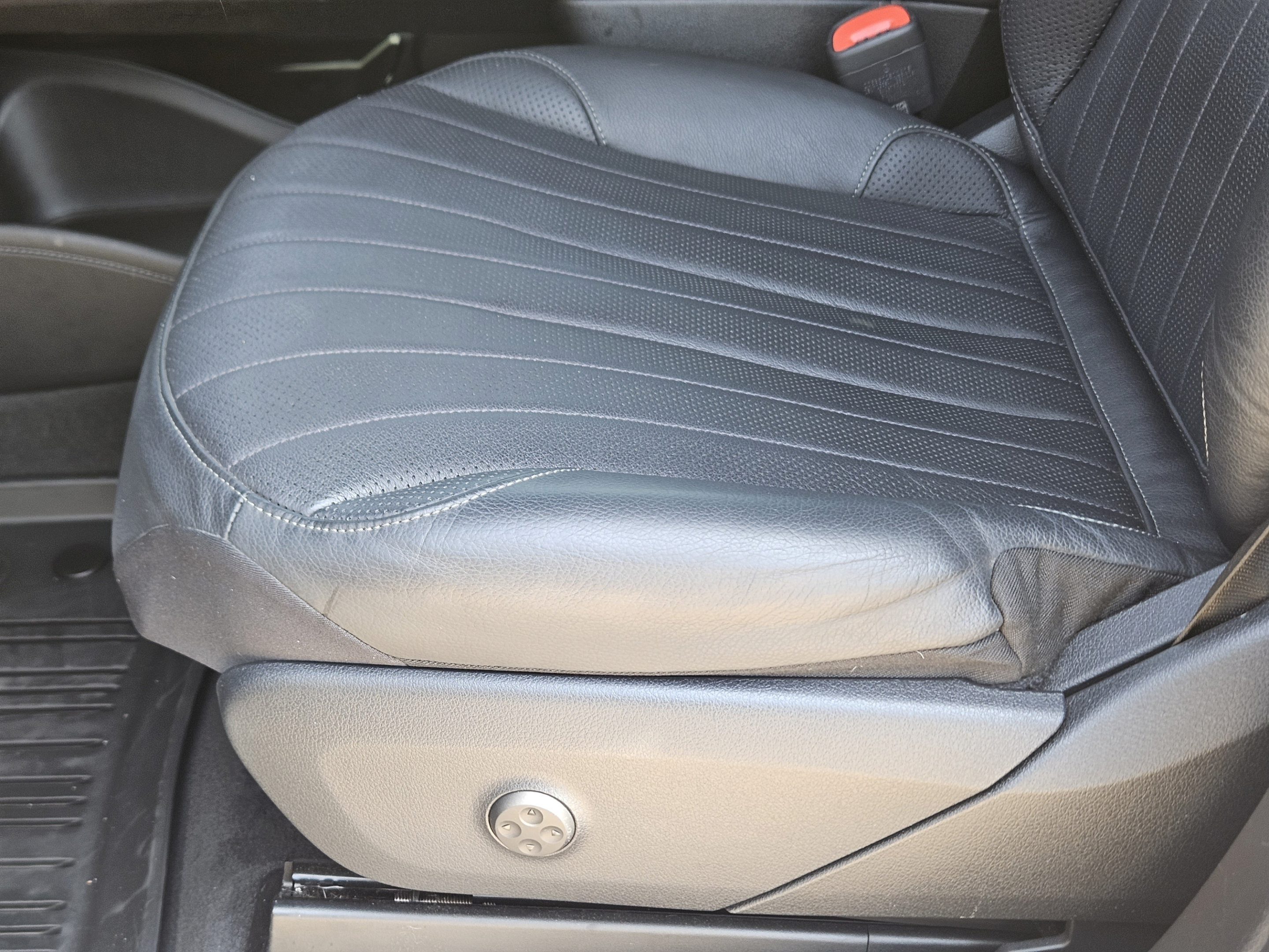 Certified 2024 Mercedes-Benz EQS 450+ SUV image 14