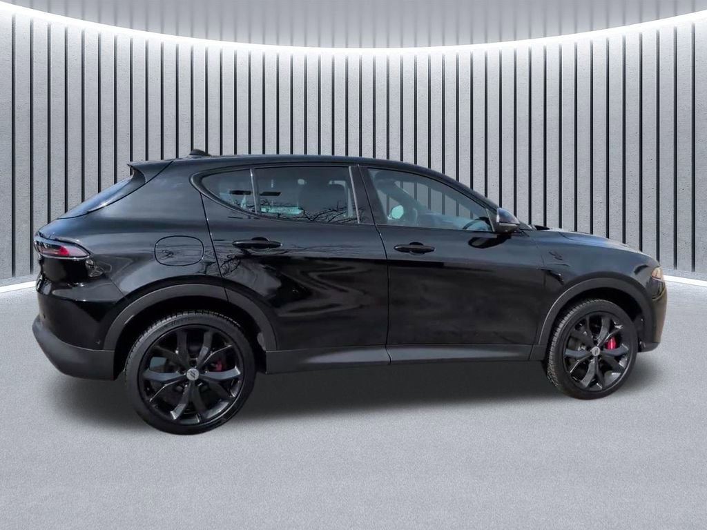 Used 2024 Dodge Hornet GT image 6