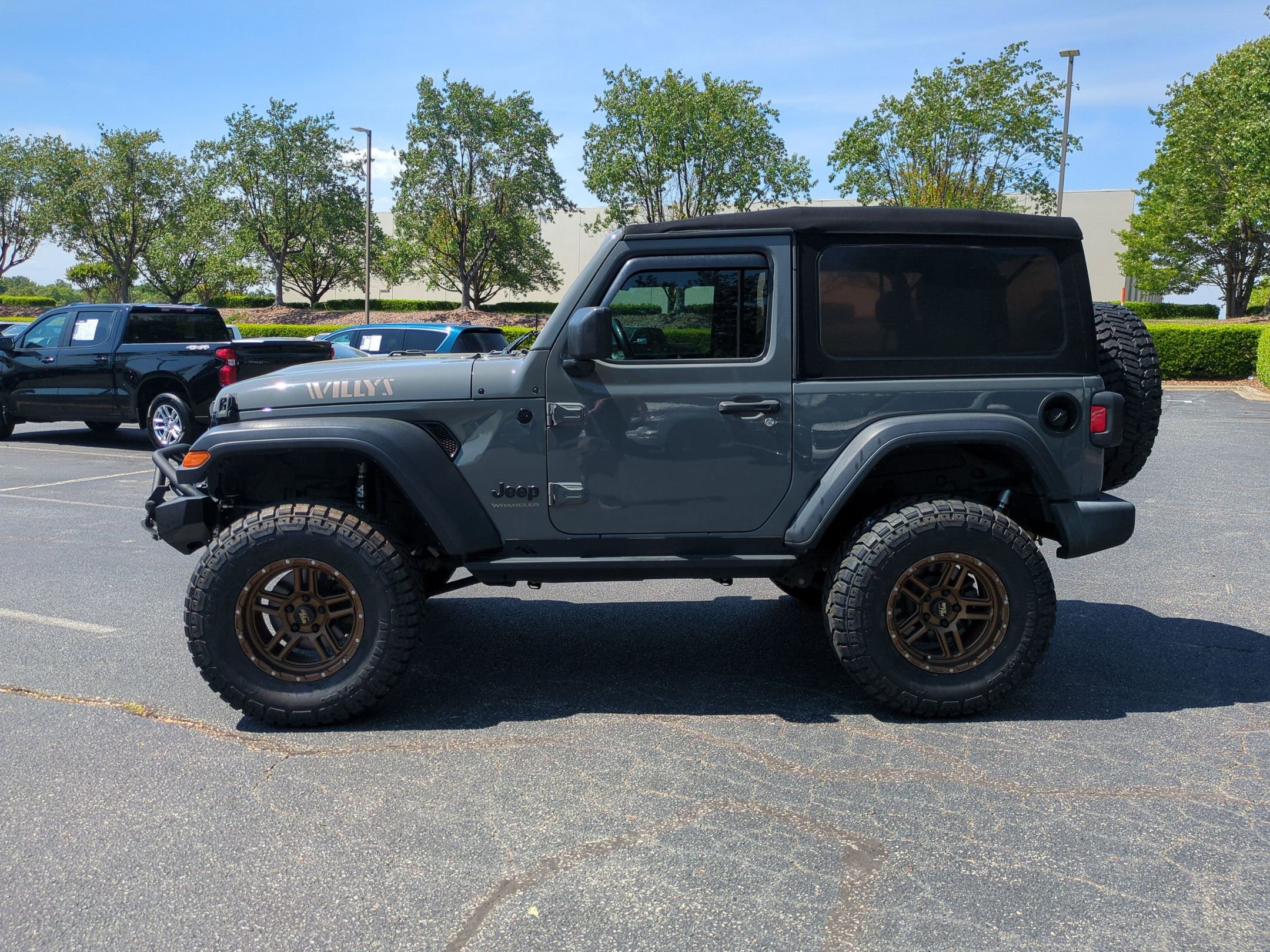 Used 2021 Jeep Wrangler Sport AWD/4WD image 7
