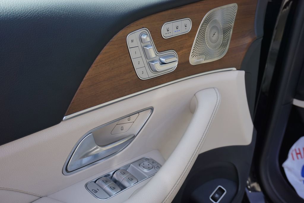 Used 2022 Mercedes-Benz GLS 450 4MATIC image 19