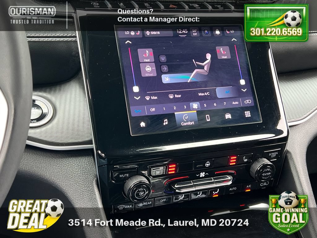 Used 2025 Jeep Grand Cherokee Altitude AWD/4WD image 14