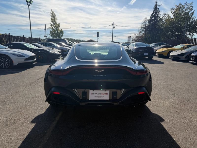 Used 2020 Aston Martin V8 Vantage Coupe image 5