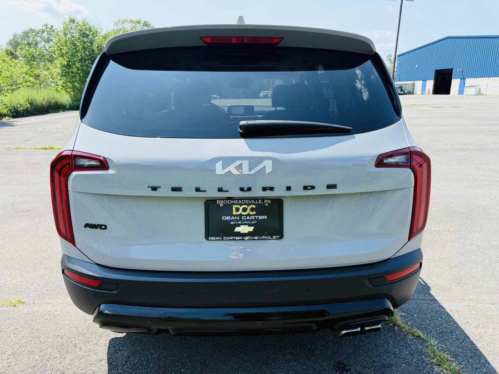 Used 2022 Kia Telluride SX w/ SX Prestige Package image 6