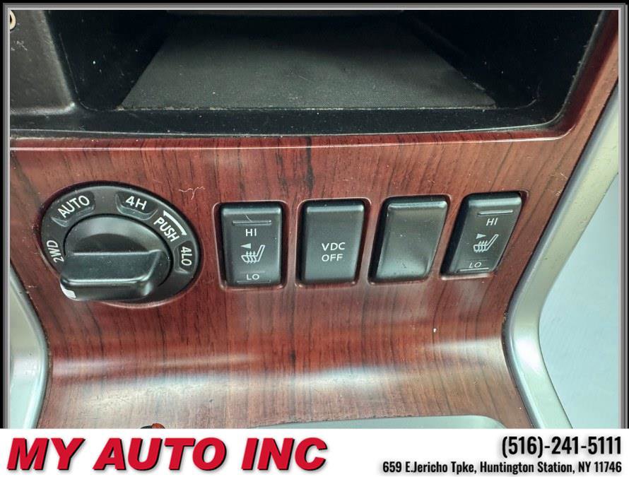 Used 2011 Nissan Pathfinder LE image 19