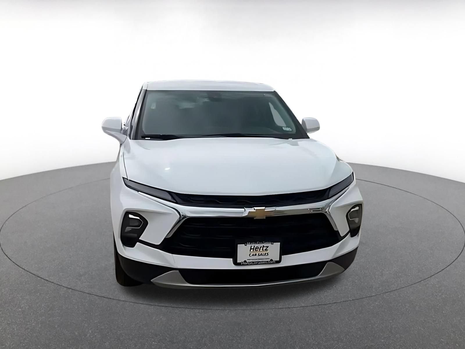Used 2026 Chevrolet Blazer LT FWD image 4