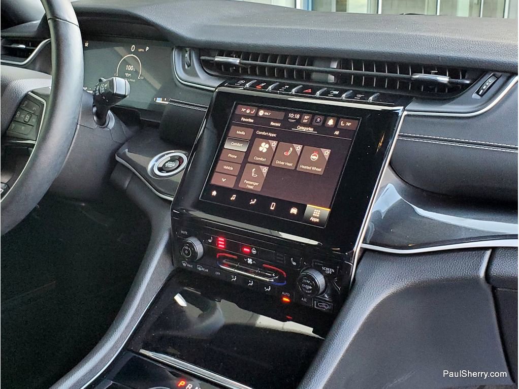 Used 2022 Jeep Grand Cherokee Altitude AWD/4WD image 30