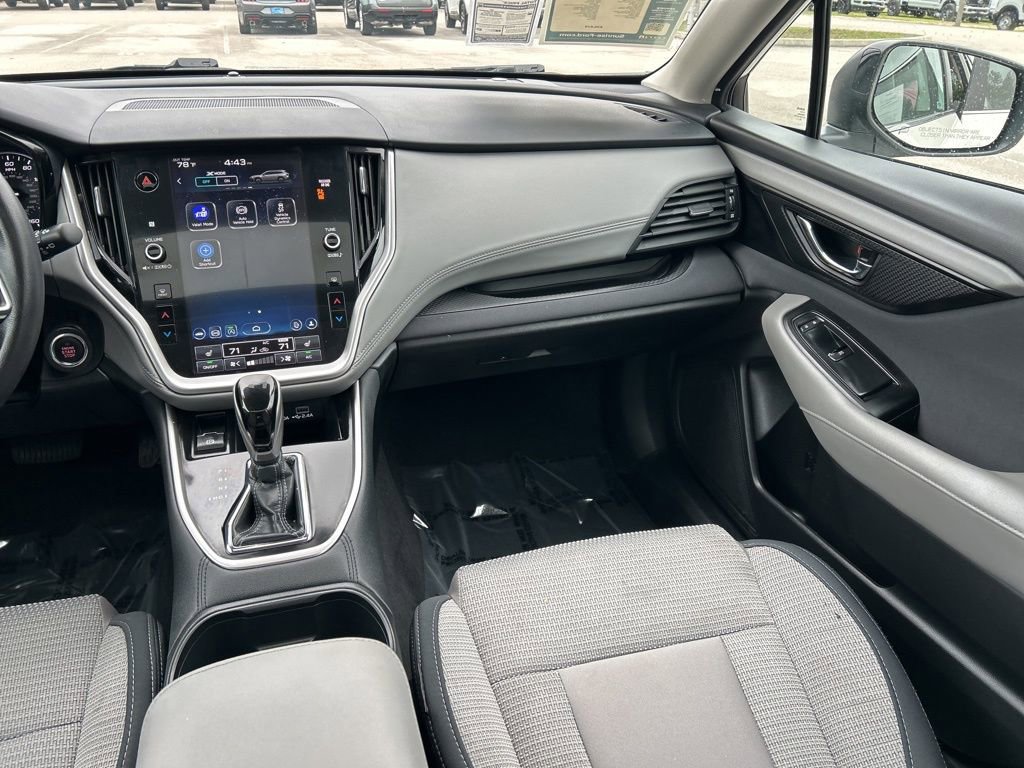 Used 2025 Subaru Outback Premium image 11