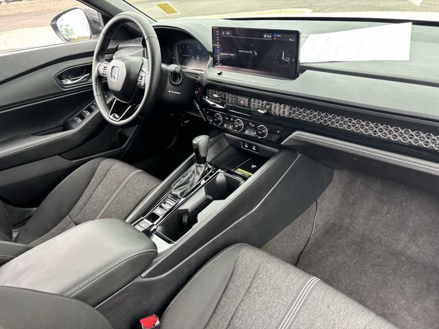 Used 2025 Honda Accord Sport image 13