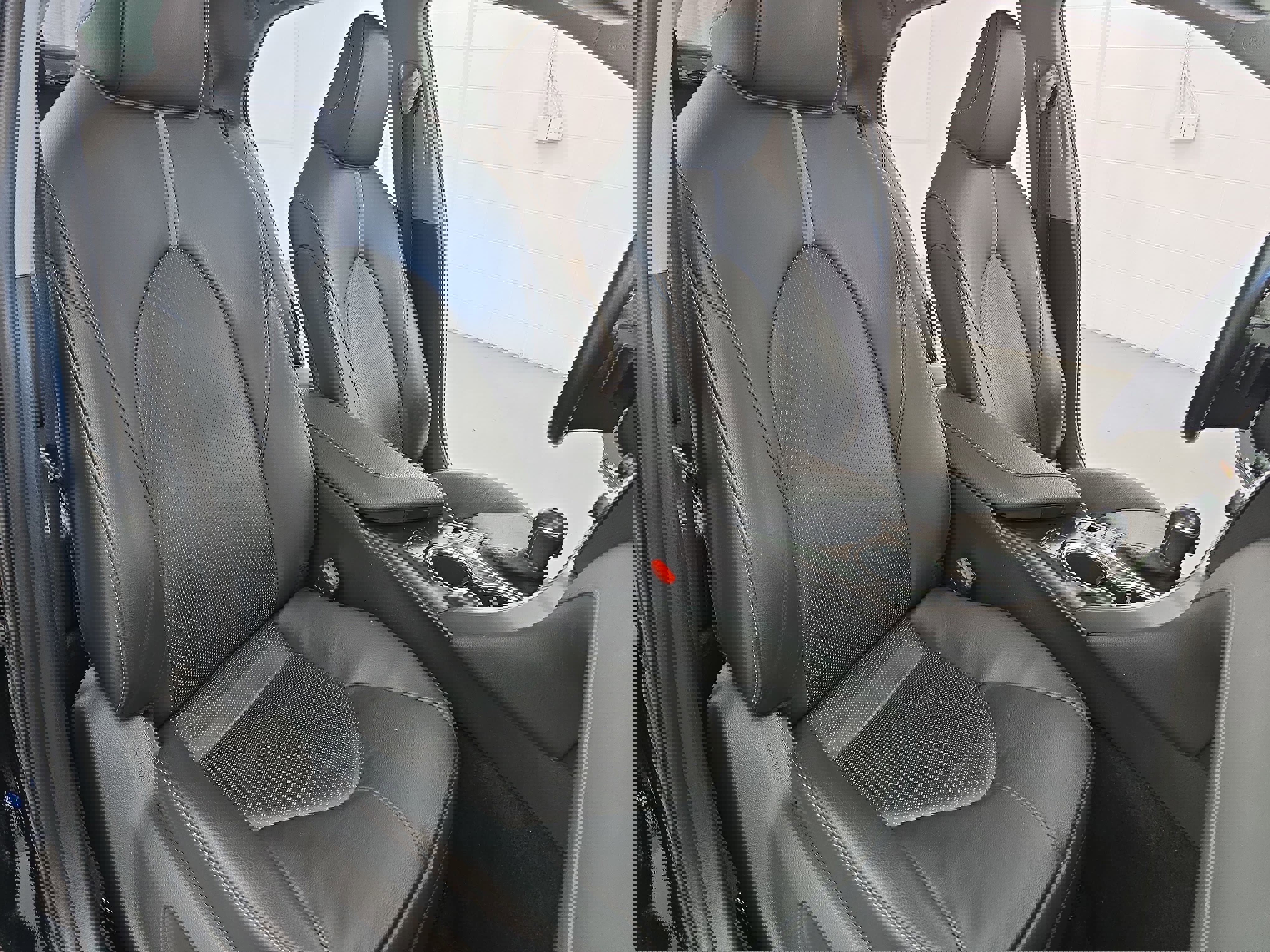 Used 2020 Toyota Camry XSE image 10