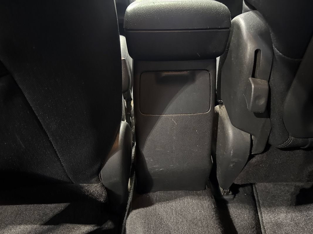 Used 2010 Pontiac Vibe AWD w/ Sun And Sound Package image 98