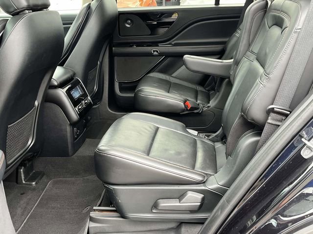 Used 2021 Lincoln Aviator Reserve w/ Elements Package Plus AWD/4WD image 16