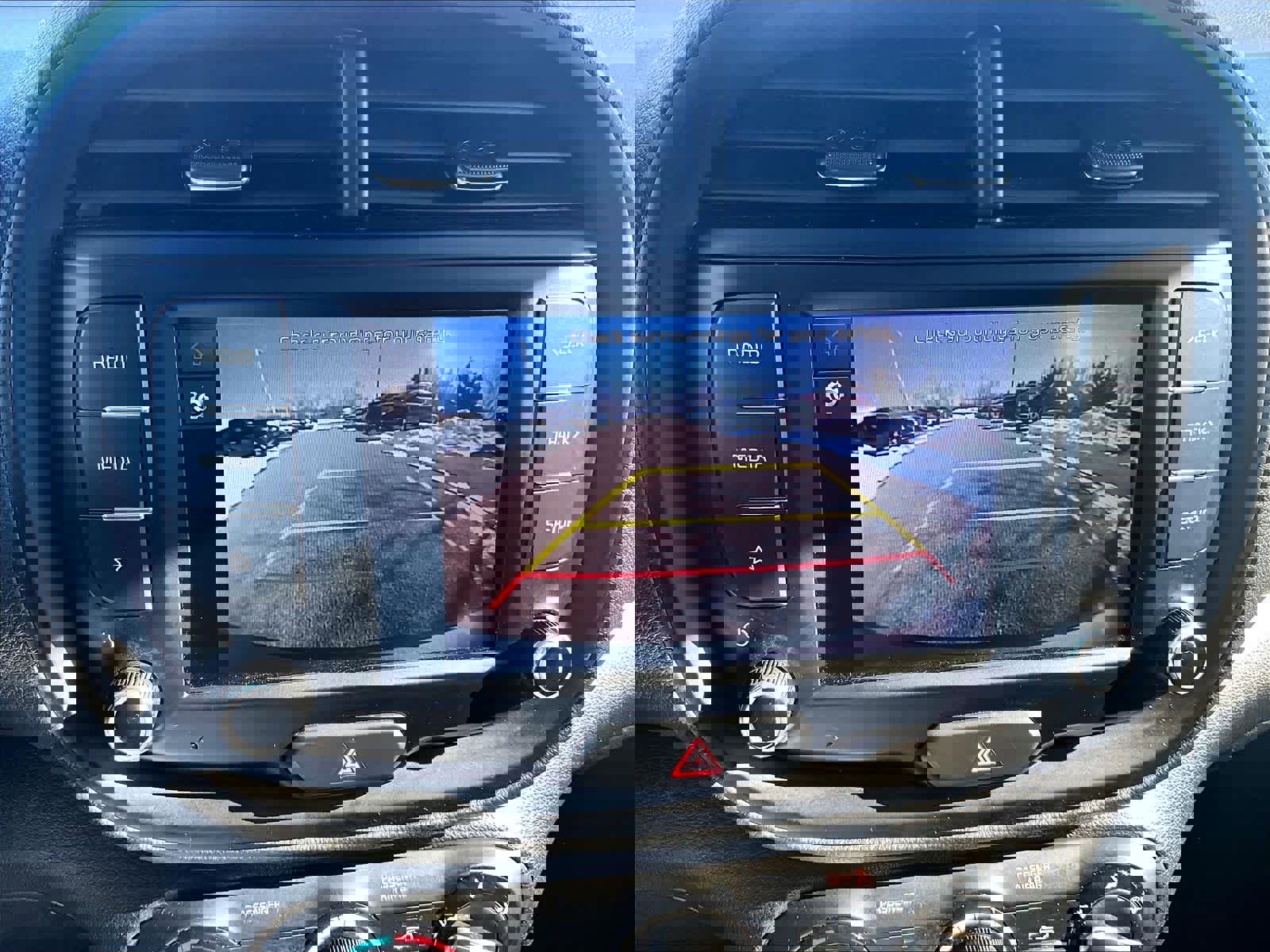 Used 2023 Kia Soul LX w/ LX Technology Package image 19