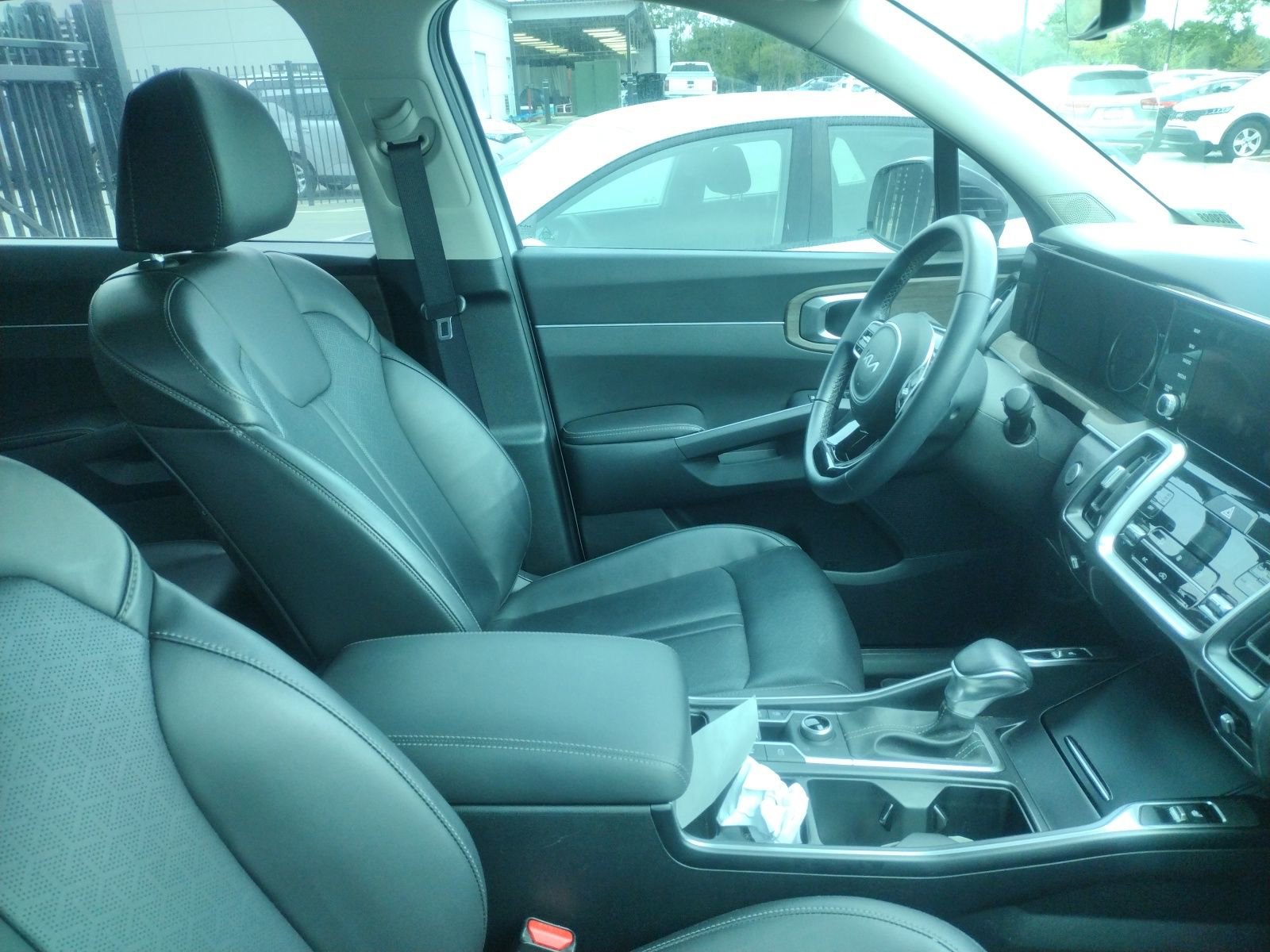 Used 2023 Kia Sorento X-Line EX image 5