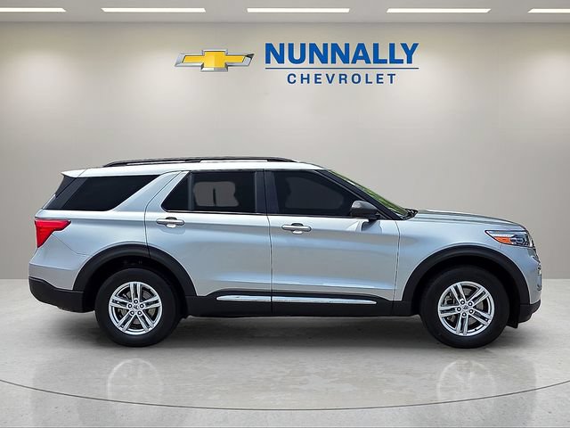 Used 2023 Ford Explorer XLT w/ Equipment Group 202A AWD/4WD image 7