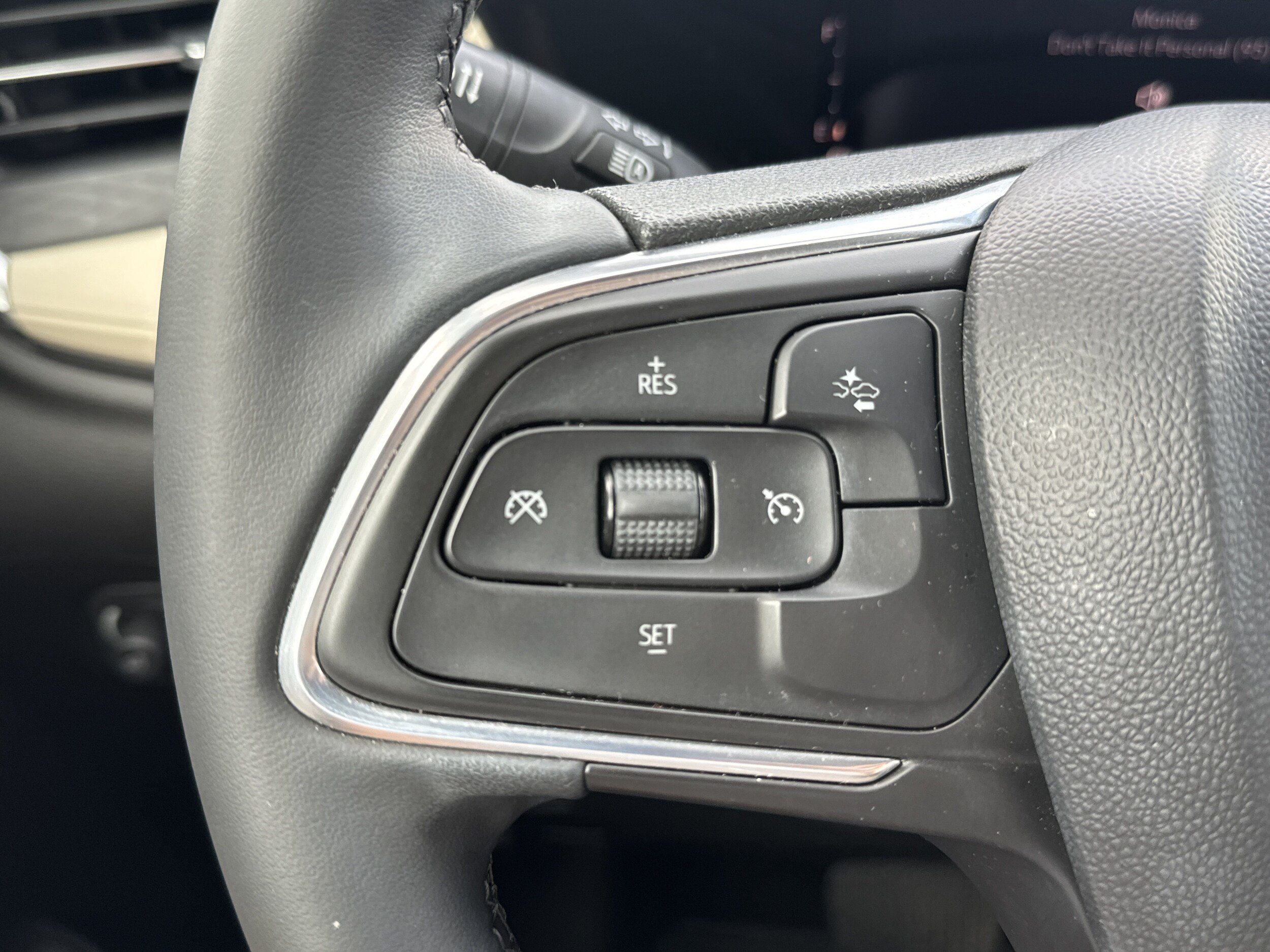 Used 2024 Buick Encore GX Sport Touring w/ Advanced Technology Package FWD image 30
