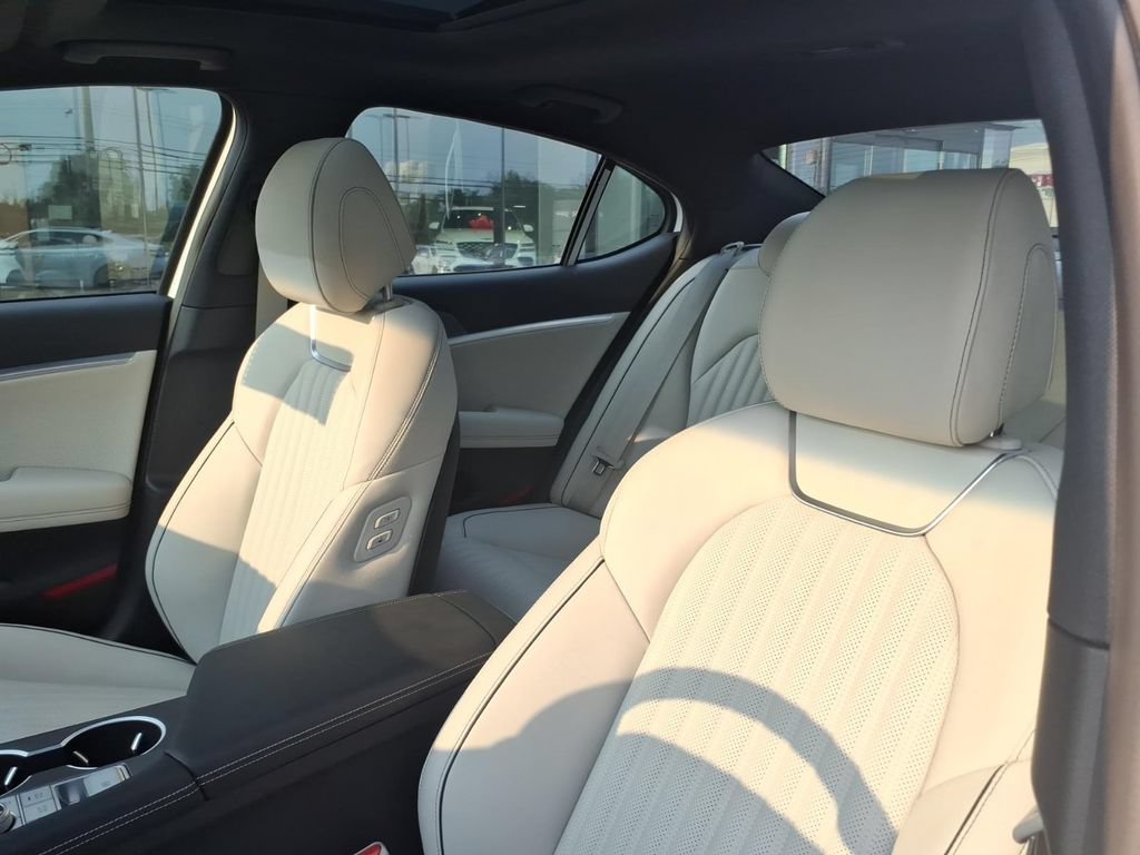 New 2026 Genesis G70 3.3T Sport Prestige RWD image 15