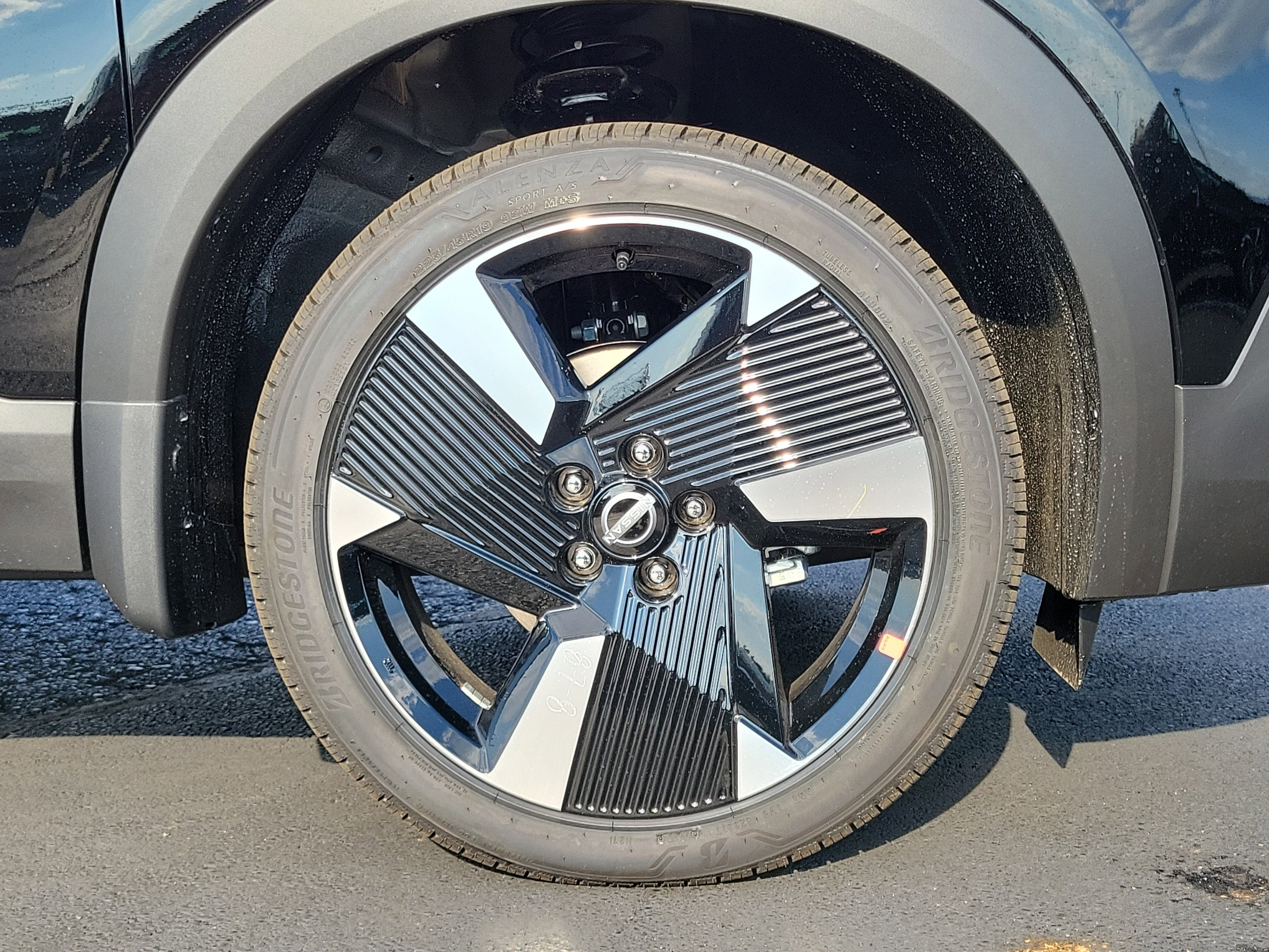 New 2026 Nissan Kicks SR w/ Cold Weather Package image 5