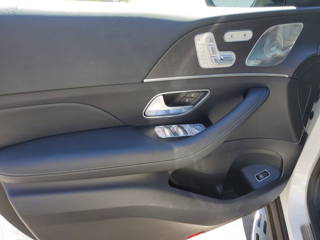 Used 2022 Mercedes-Benz GLE 350 4MATIC w/ Premium Package image 18
