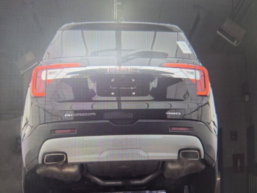 Used 2023 GMC Acadia SLE w/ Driver Convenience Package image 23