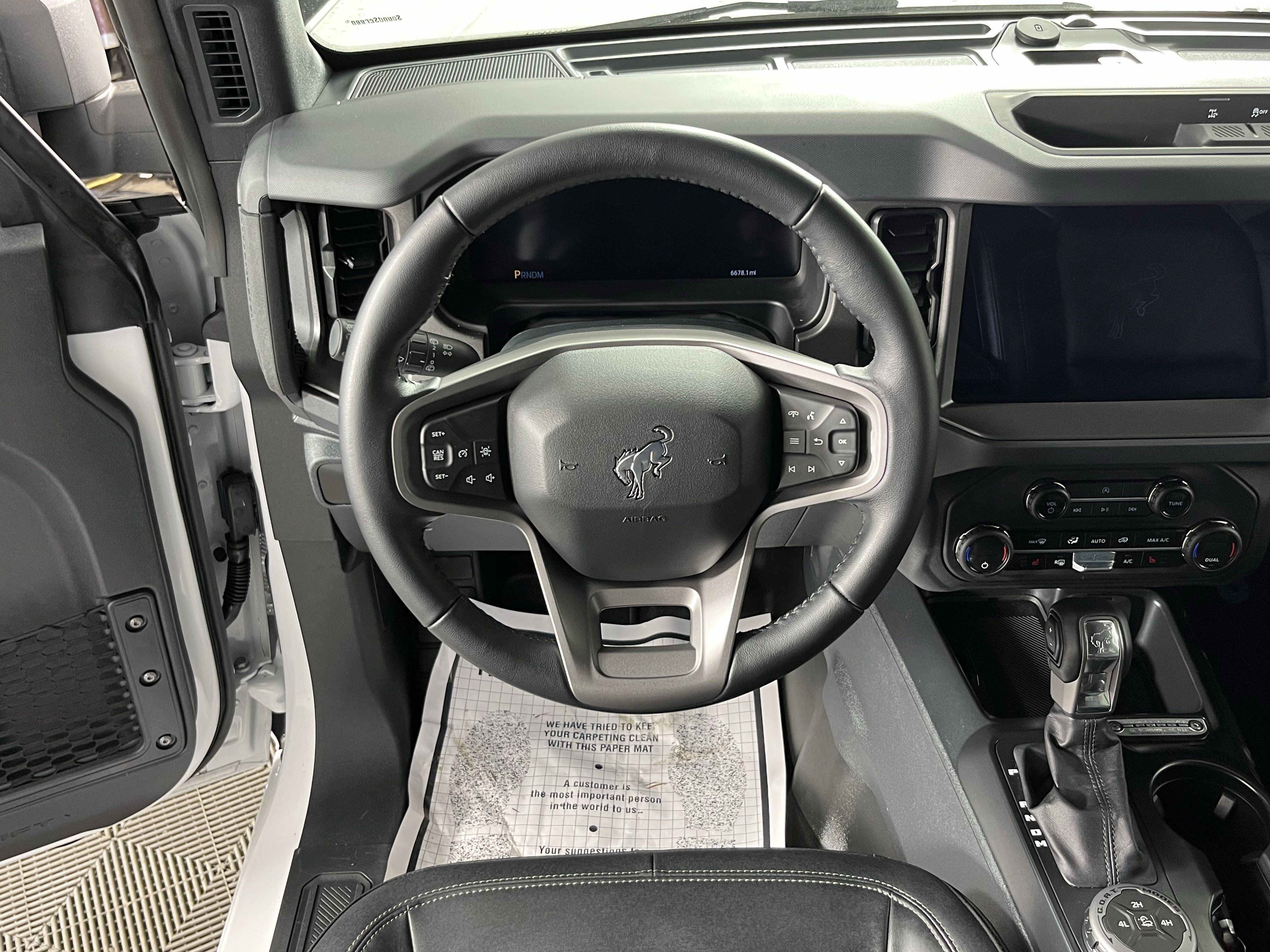 Used 2025 Ford Bronco Big Bend image 11