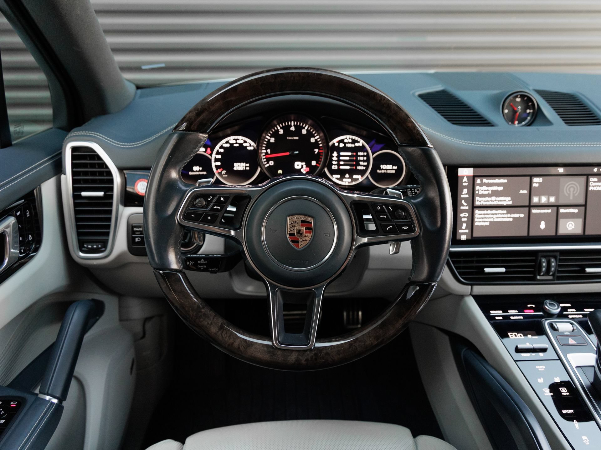 Certified 2019 Porsche Cayenne S AWD/4WD image 16