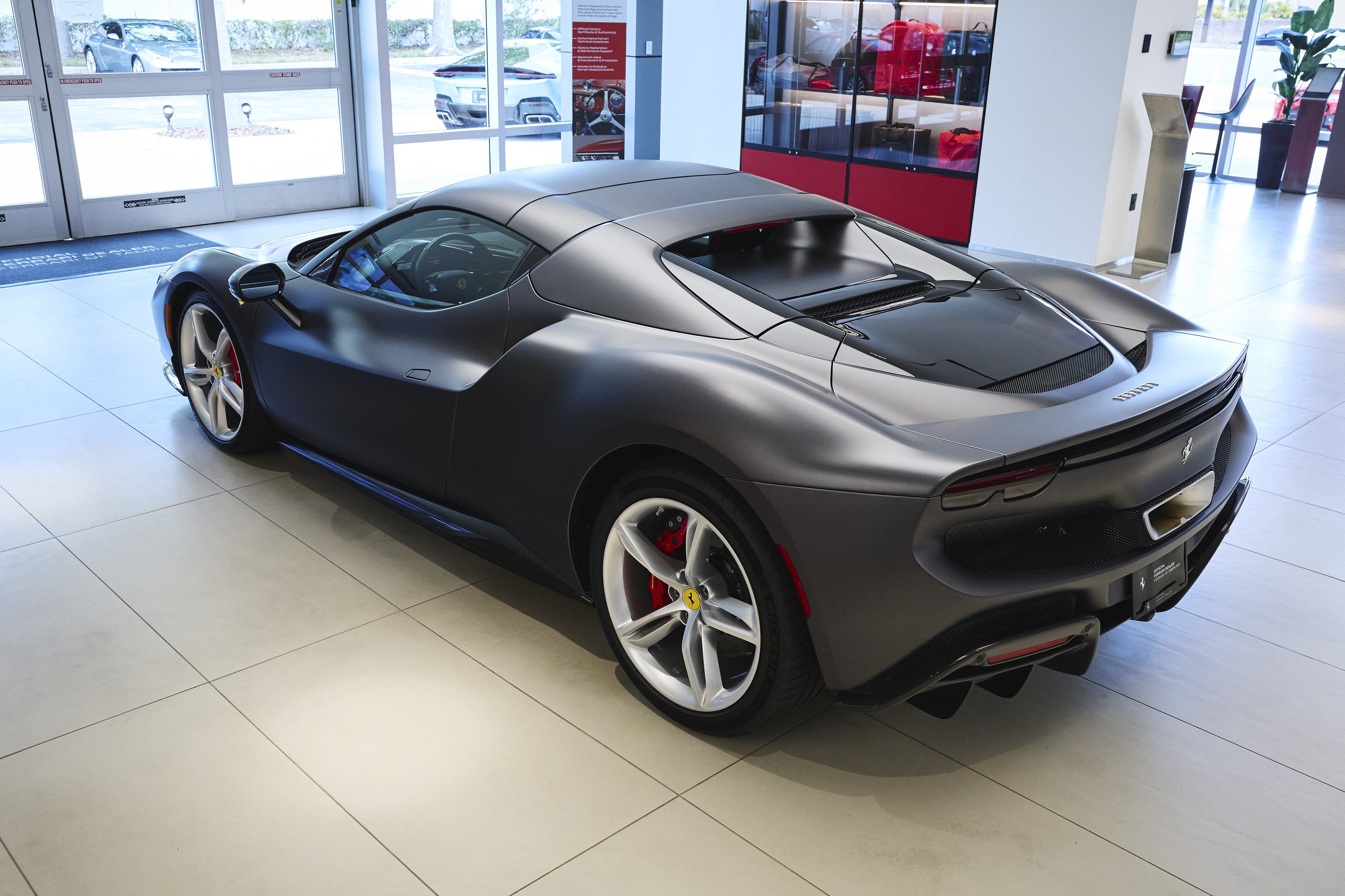 Used 2023 Ferrari 296 GTS RWD image 26