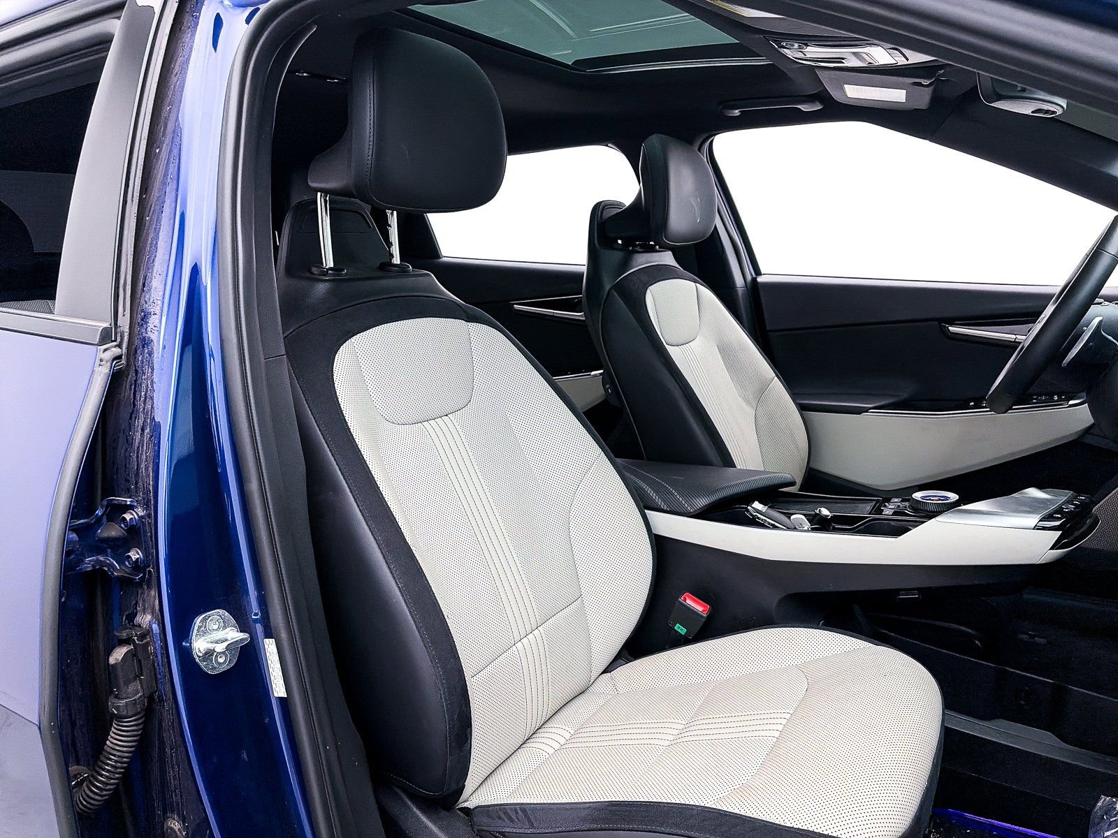 Used 2023 Kia EV6 GT-Line w/ GT-Line White Seat Package image 35