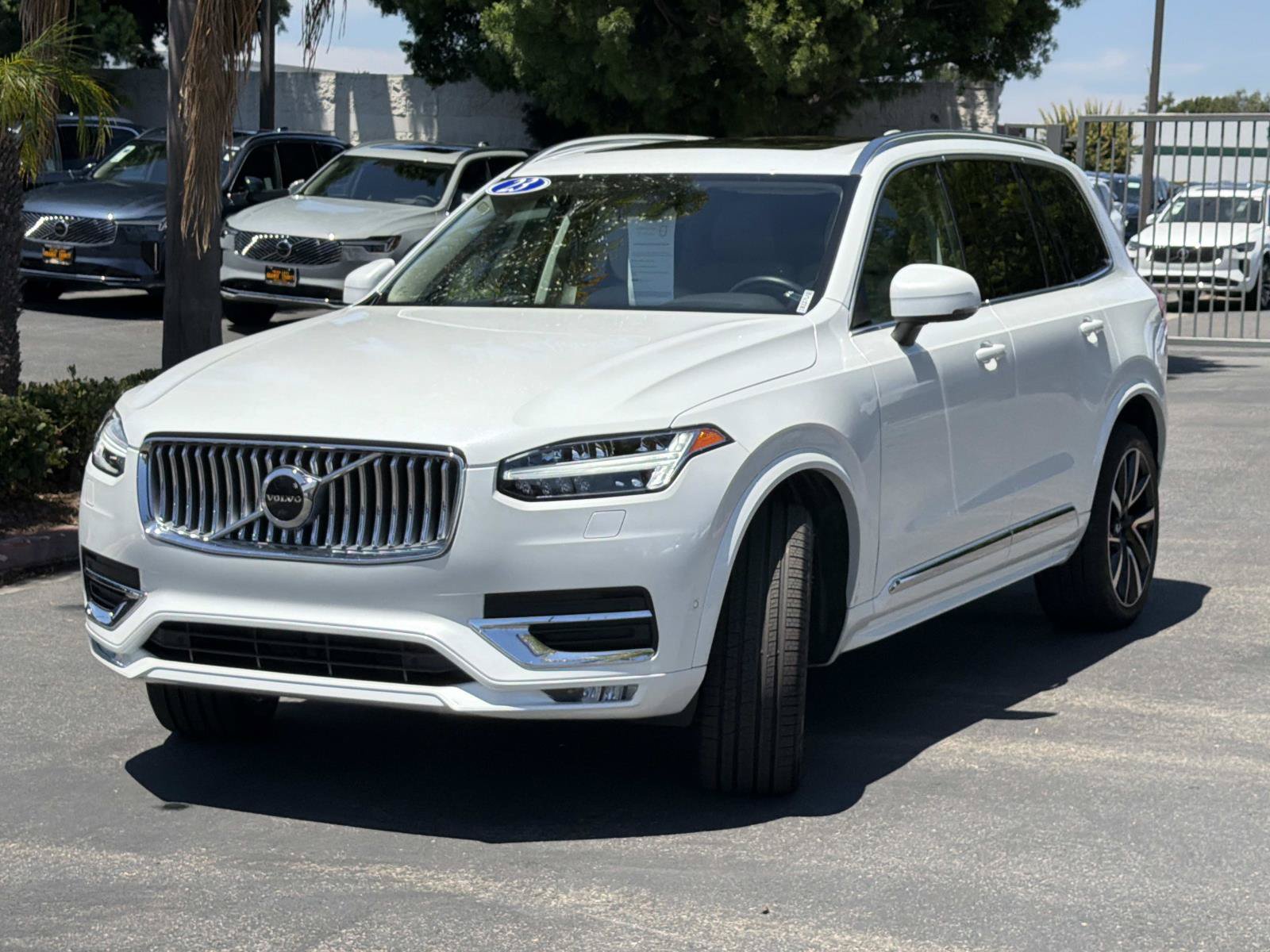Certified 2023 Volvo XC90 B5 Plus w/ Protection Package Premier AWD/4WD image 3