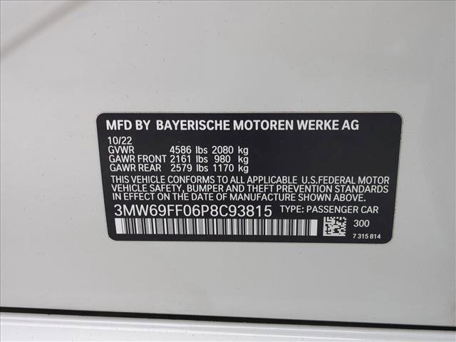 Used 2023 BMW 330i Sedan w/ Premium Package image 21