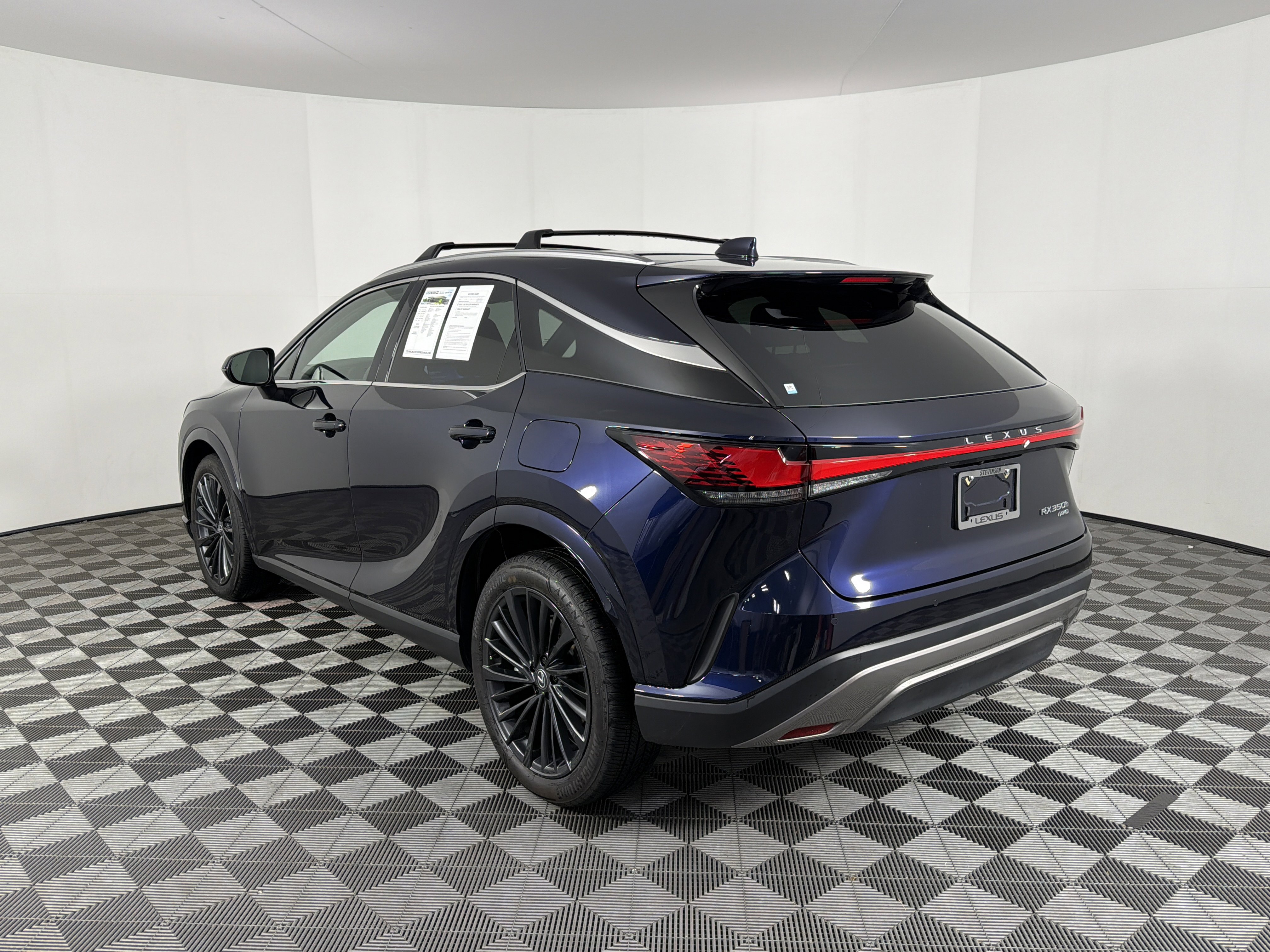 Used 2025 Lexus RX 350h w/ Convenience Package image 22