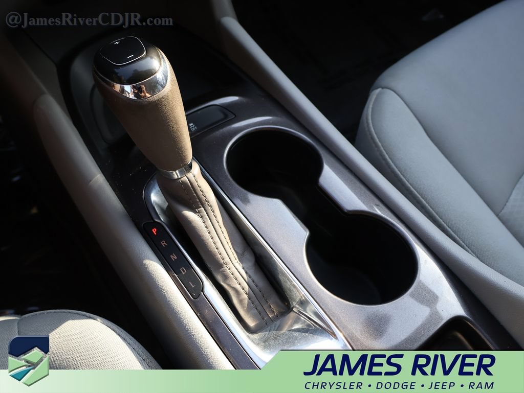 Used 2017 Chevrolet Malibu LS FWD image 37
