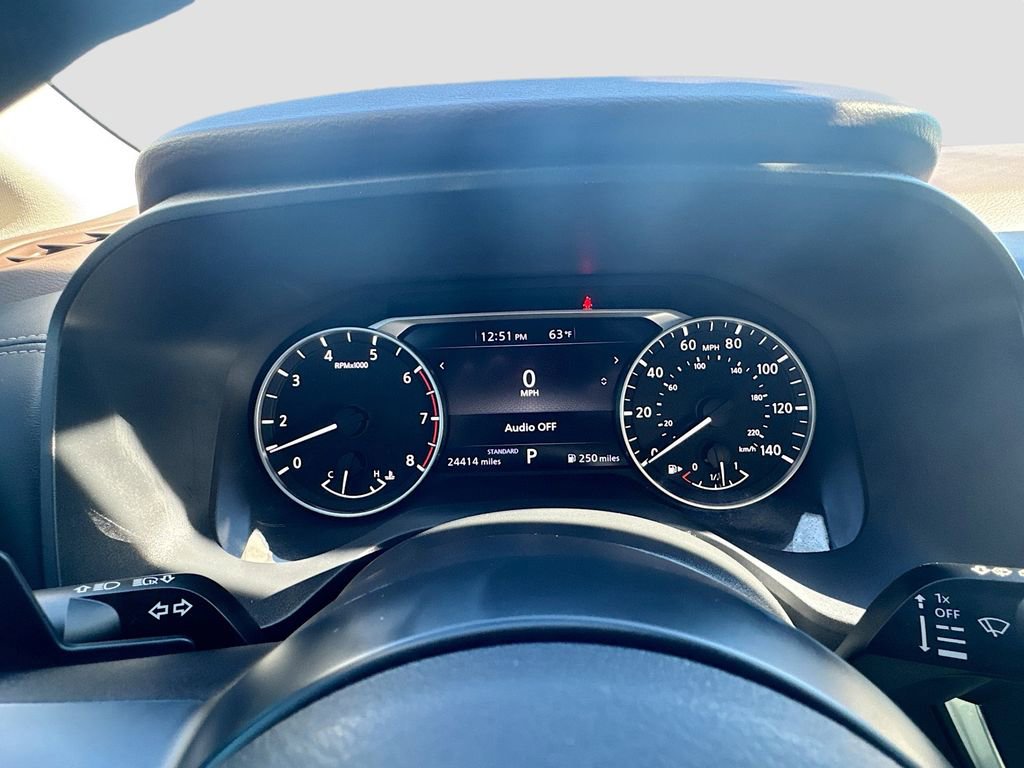 Used 2023 Nissan Rogue S image 11