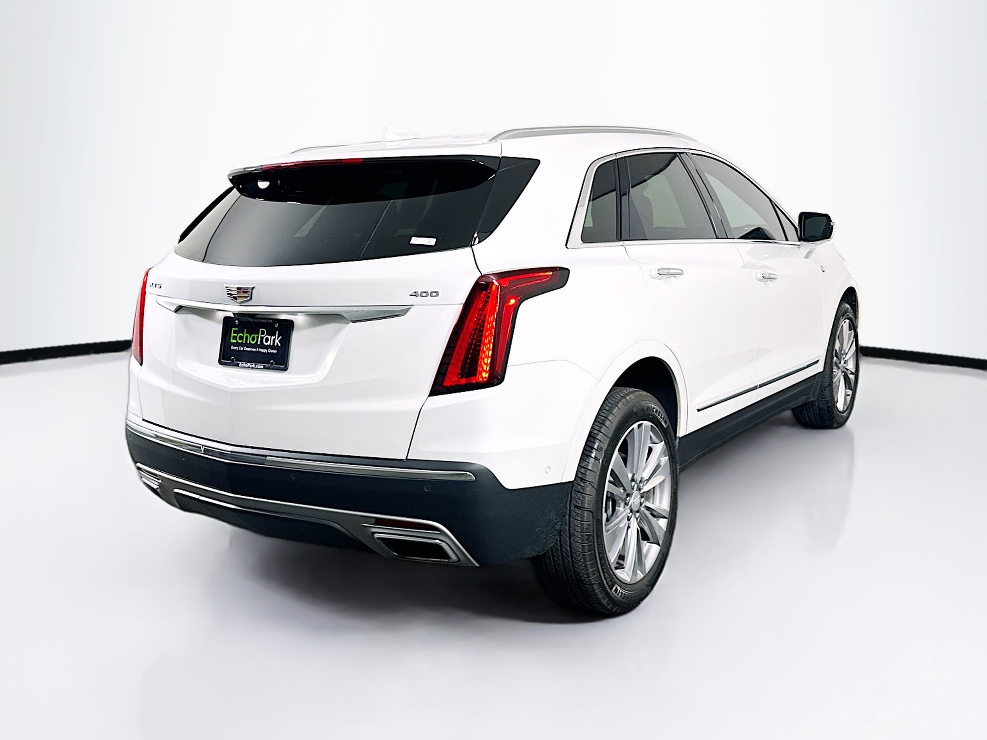 Used 2024 Cadillac XT5 Premium Luxury w/ Technology Package FWD image 9