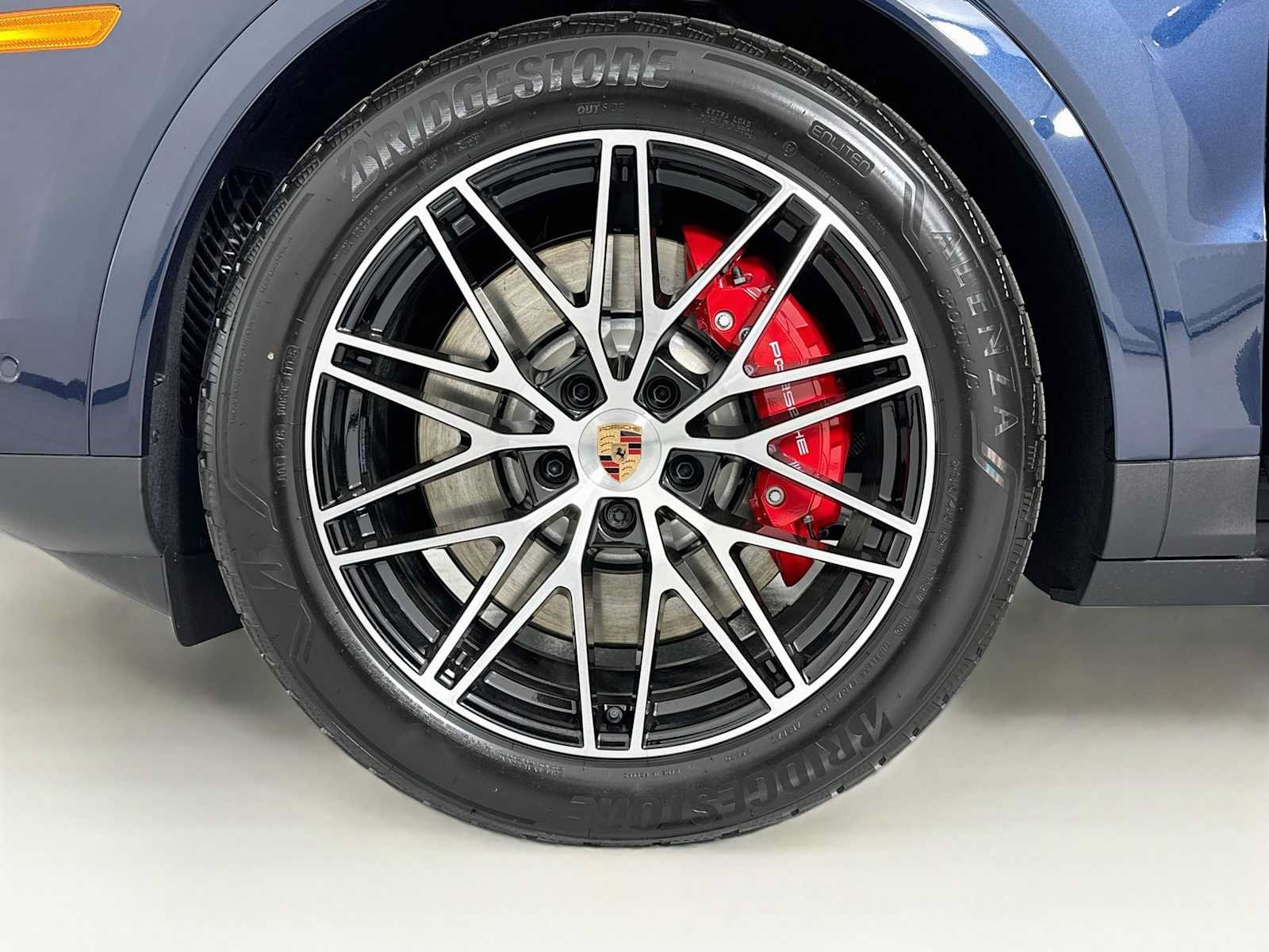 New 2026 Porsche Cayenne S AWD/4WD image 32