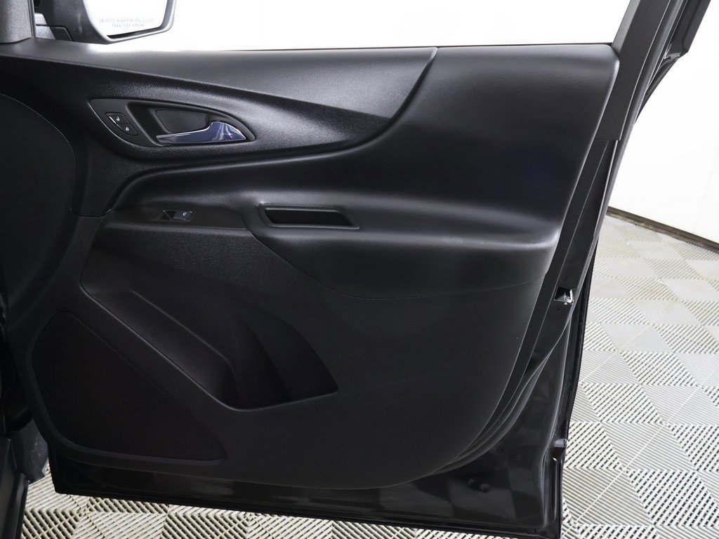 Used 2022 Chevrolet Equinox LT image 24