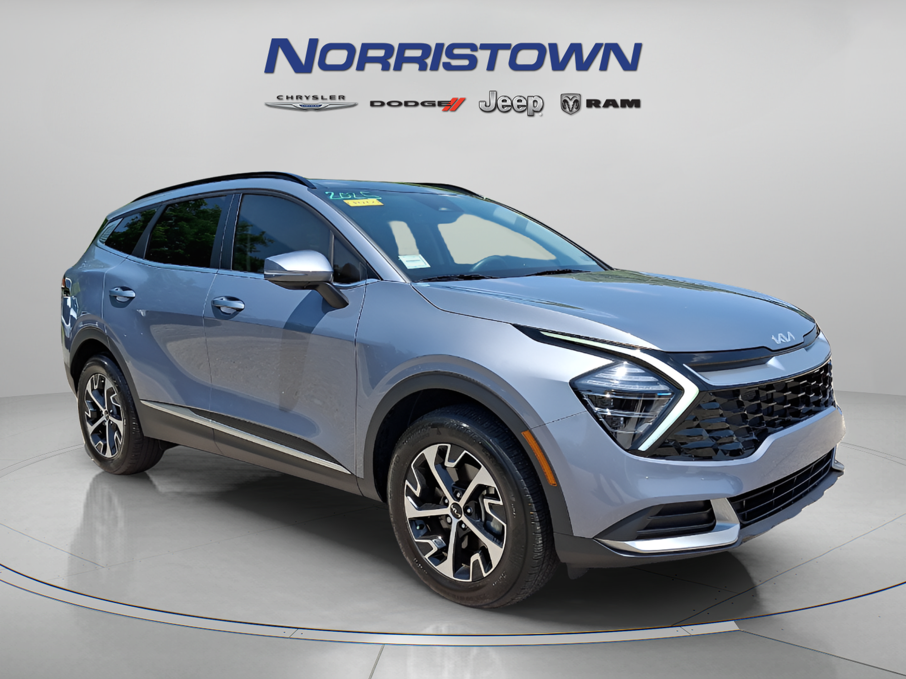 Used 2025 Kia Sportage EX w/ Premium Package AWD/4WD image 1
