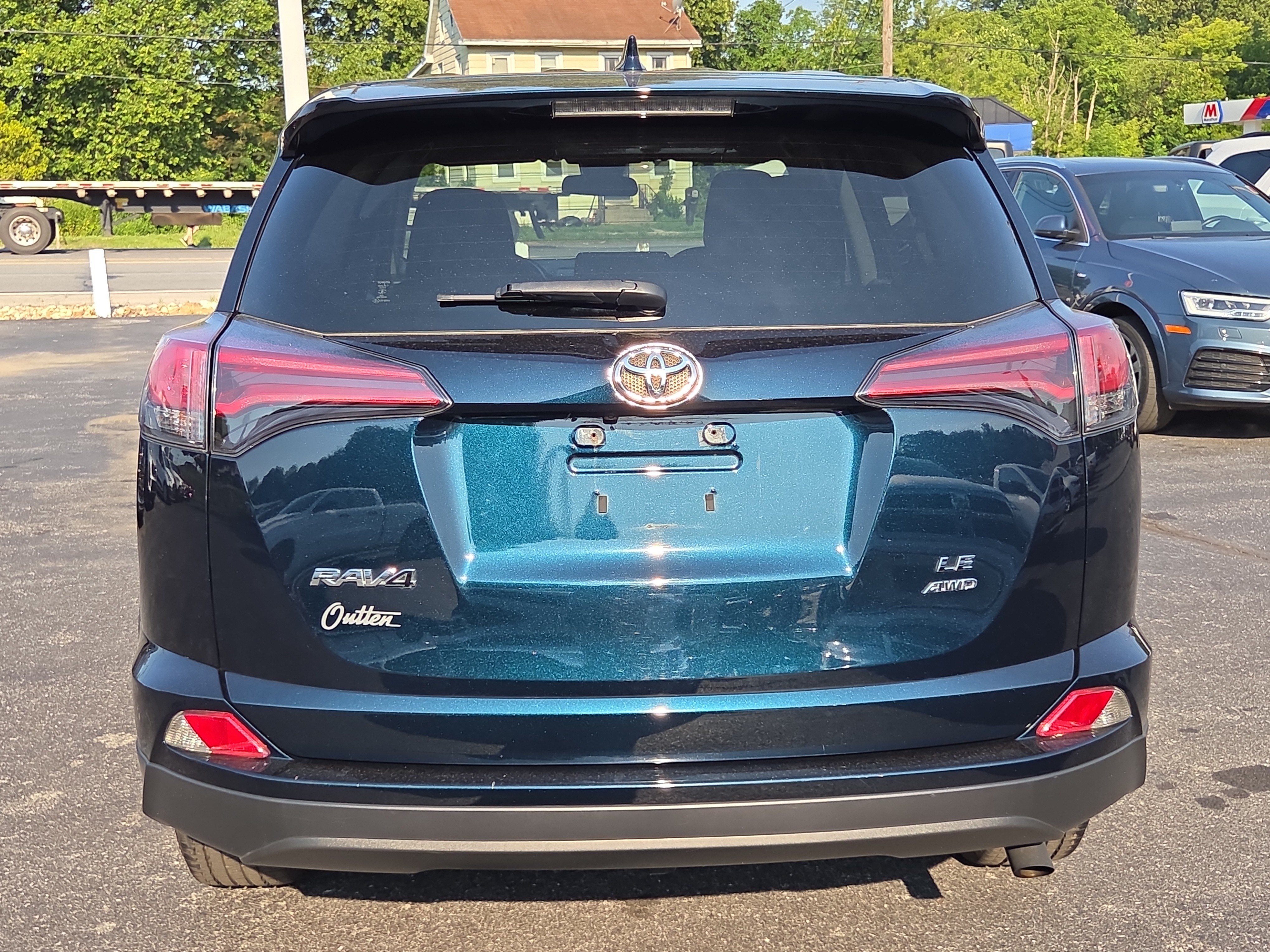 Used 2018 Toyota RAV4 LE w/ All Weather Liner Package AWD/4WD image 5