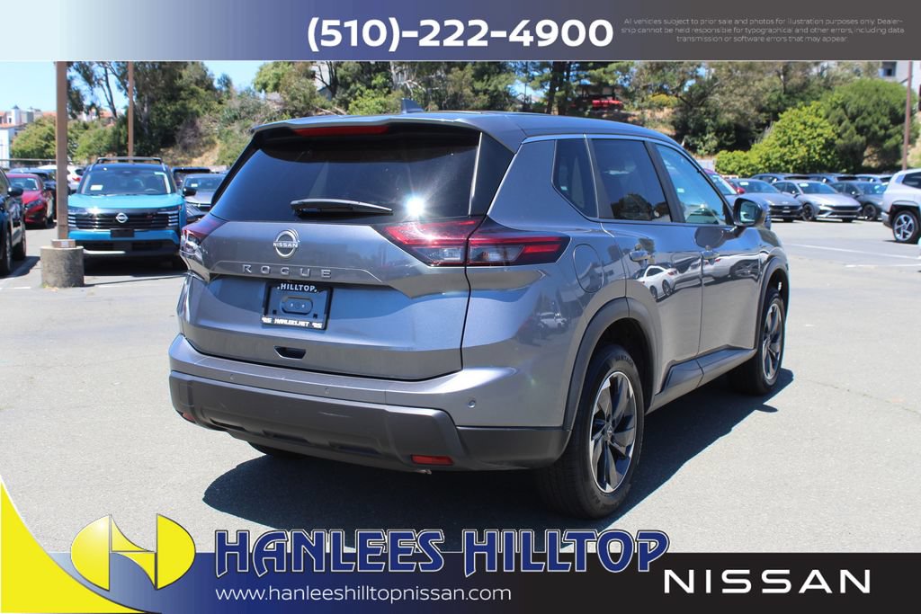 Used 2025 Nissan Rogue SV FWD image 7
