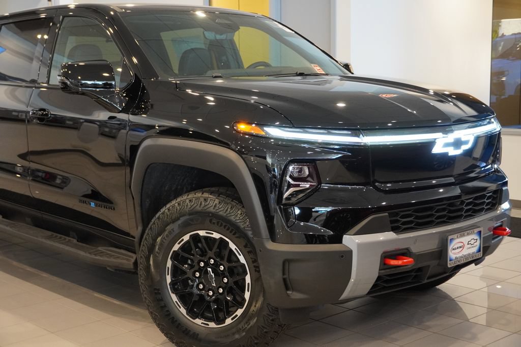 New 2026 Chevrolet Silverado EV Trail Boss AWD/4WD image 8