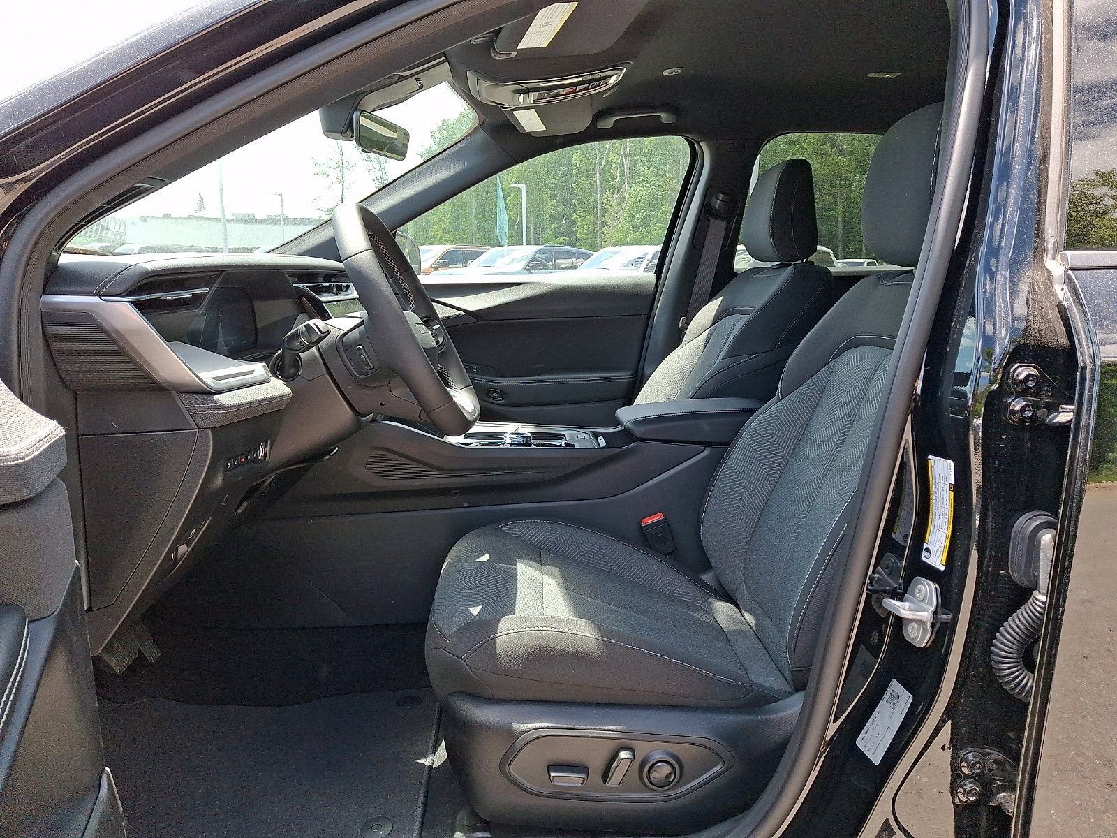 New 2026 Jeep Cherokee Laredo AWD/4WD image 9