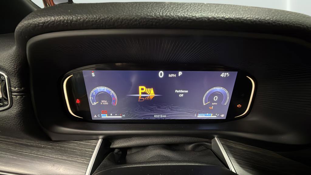 Used 2024 Jeep Wagoneer L Series III w/ Flexible Seating Group image 16